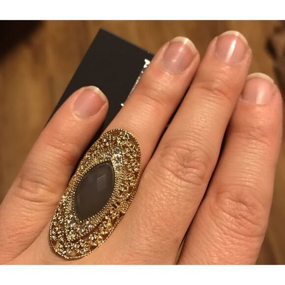✨HP✨Large Stone Filigree Statement Ring✨ - Picture 4 of 4